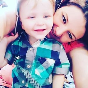 Meet your Posher, Crystal